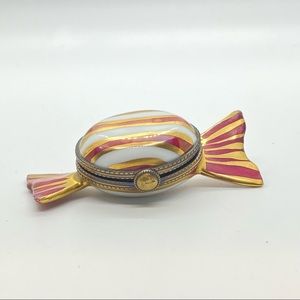 La Gloriette Peint Main Limoges Hand Painted Trinket Box -red gold Wrapped Candy